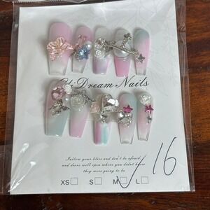 Dream Nails 3D Rhinestone Charms Butterfly Flower Press On Nails Set